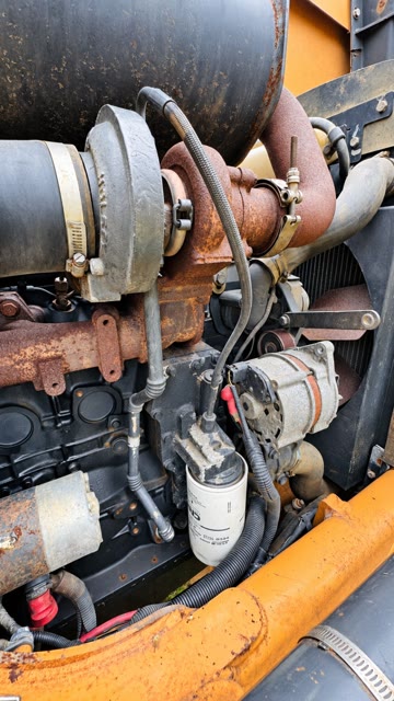 Motor de la CASE 580N, turbo y alternador